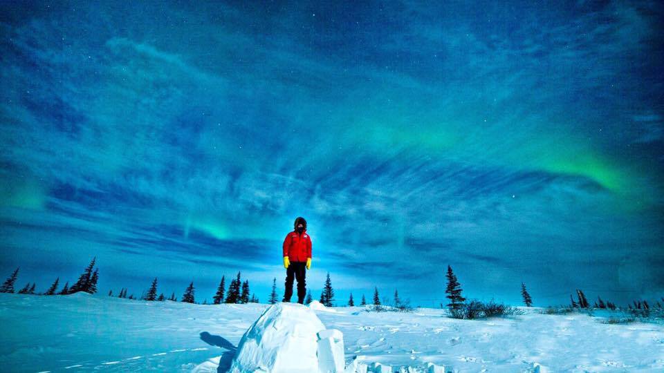 Igloo and northern lights in Churchill, Manitoba