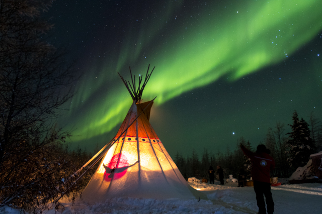 aurora borealis in Churchill, Wapusk Adventures
