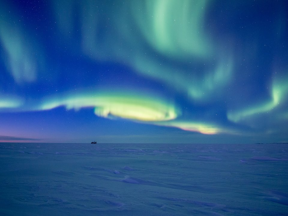 Northern lights Ithaca Churchill